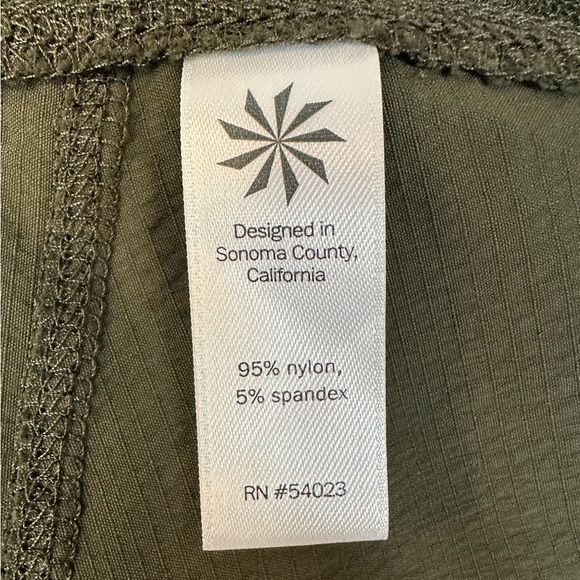 Athleta Trekkie cargo shorts - Picture 6 of 7